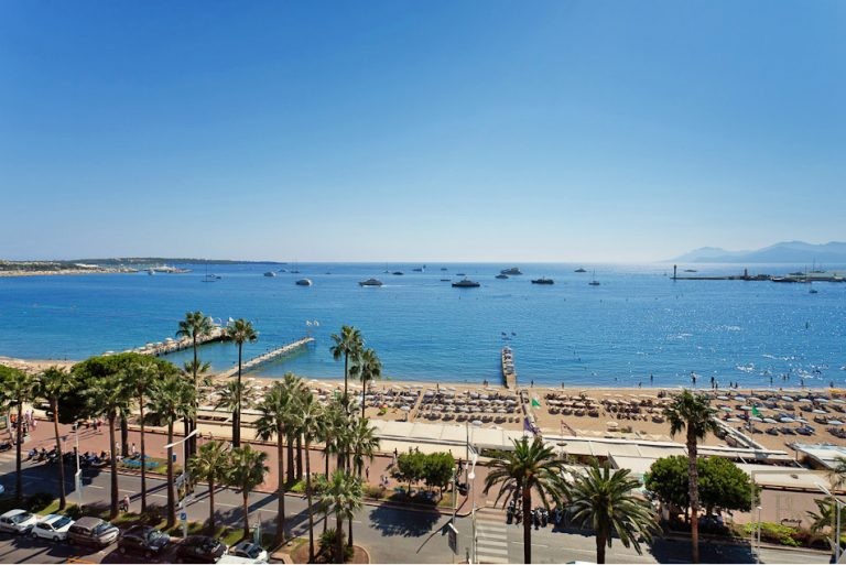 Apartment Croisette - Cannes, French Riviera for sale For Super Rich