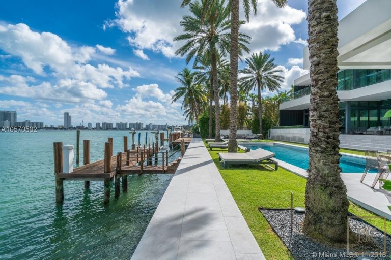 House HIBISCUS ISLAND 101 N Hibiscus Dr - Miami Beach, USA available for sale For Super Rich