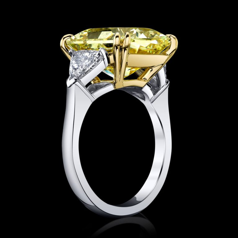 Ring 10.12CT Fancy Intense Yellow Diamond  575000 for sale For Super Rich